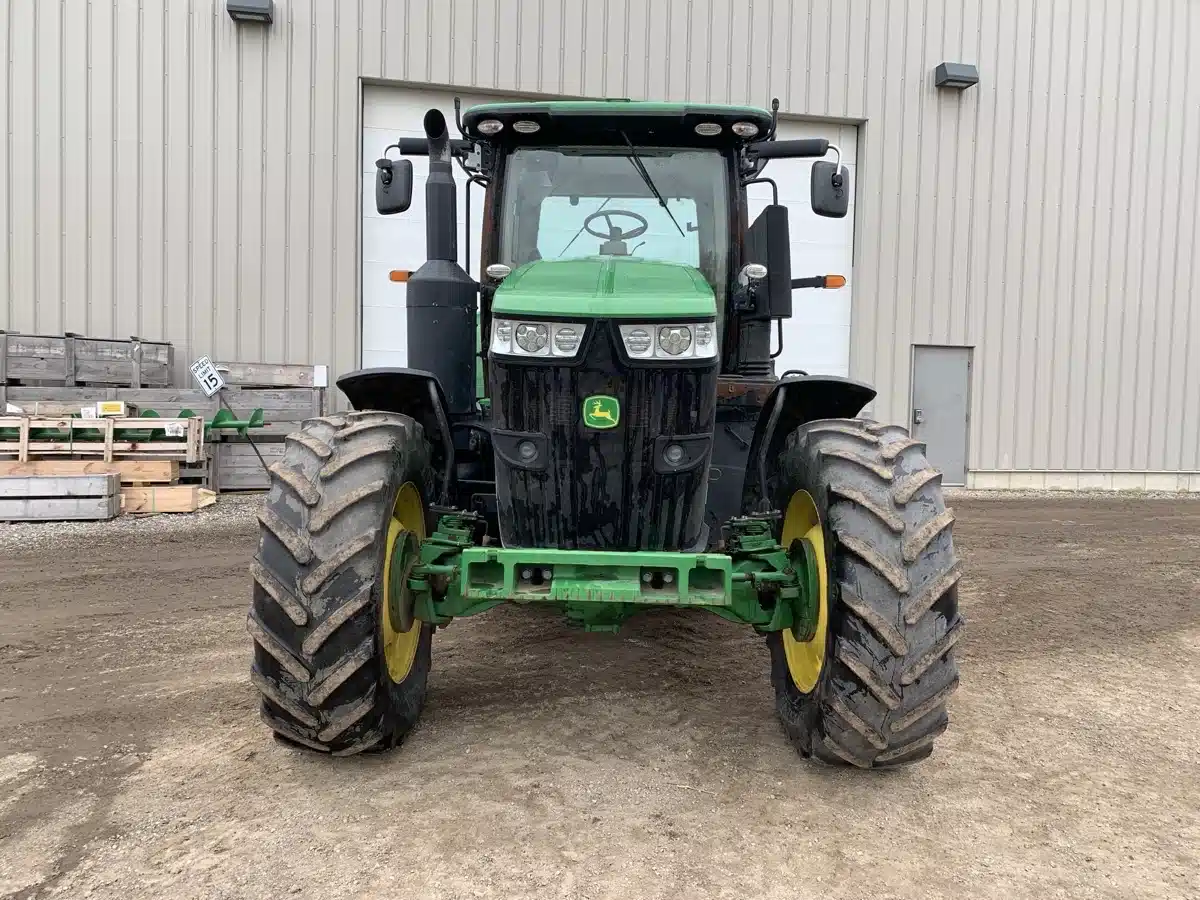 Gallery image 2 for Used 2014 John Deere 7210R Tractor