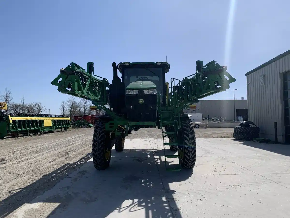 Gallery image 2 for Used 2023 John Deere 412R Sprayer - Self Propelled
