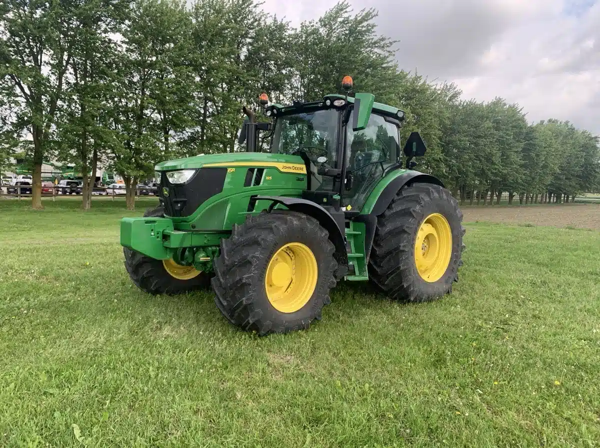 Gallery image 2 for 2024 John Deere 6R 185 Tractor