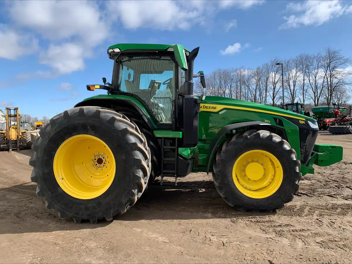 Gallery image 2 for Used 2024 John Deere 8R 310 Tractor