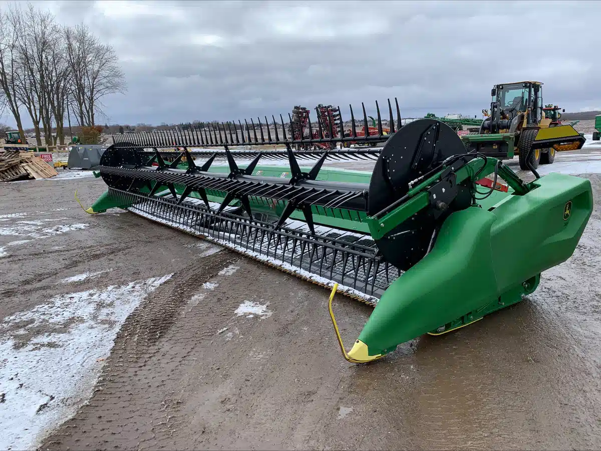 Gallery image 1 for Used 2024 John Deere RD30F Header Combine