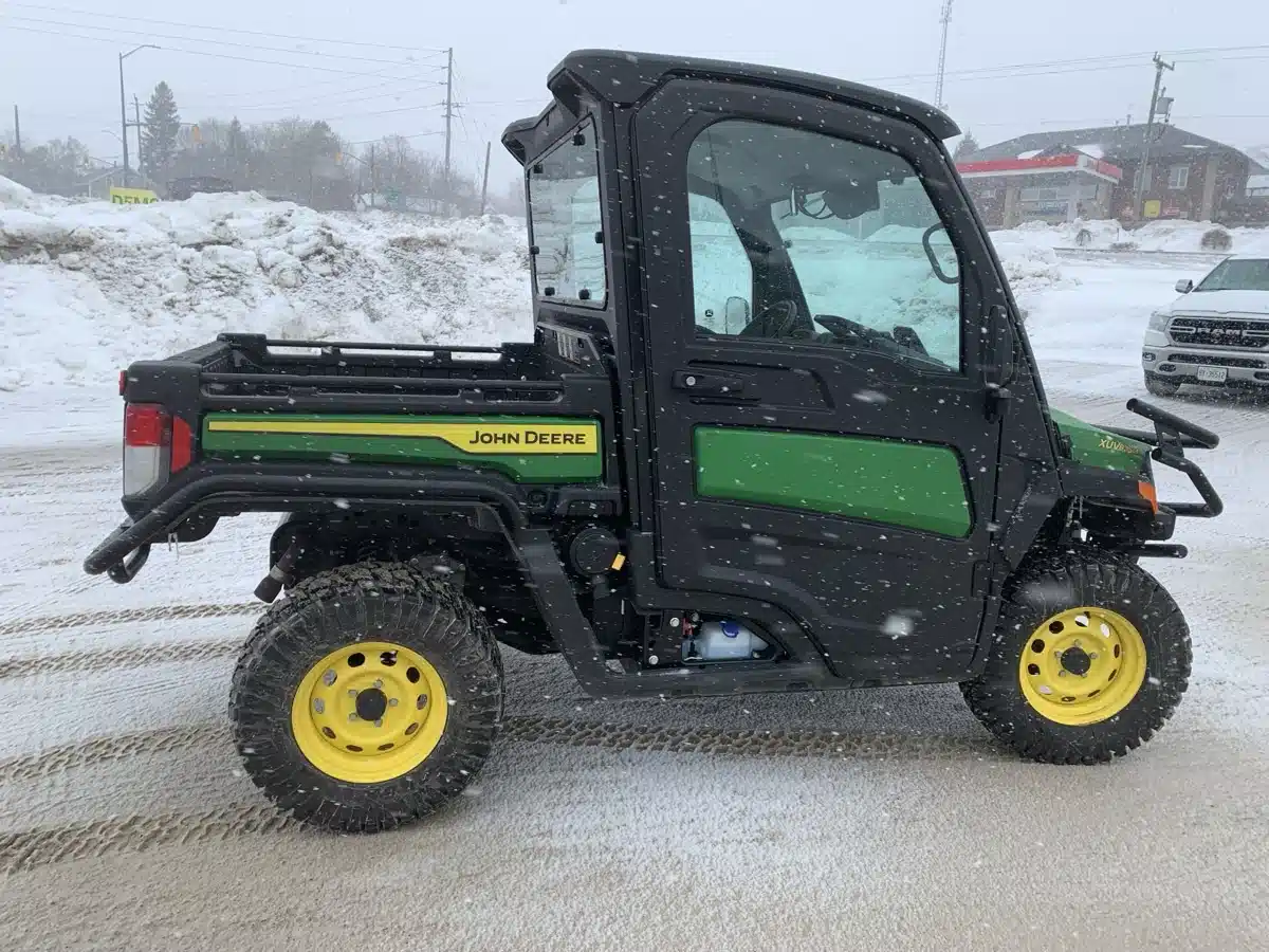 Gallery image 2 for Used 2023 John Deere XUV 835M Utility Vehicle