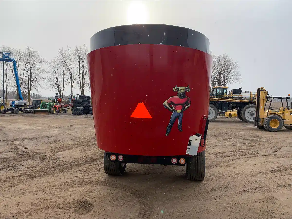 Gallery image 2 for Used 2022 Jaylor 5750 Bale Processor