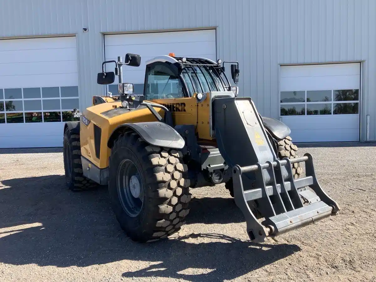 Gallery image 2 for Used 2022 Liebherr T 60-9 05S TeleHandler