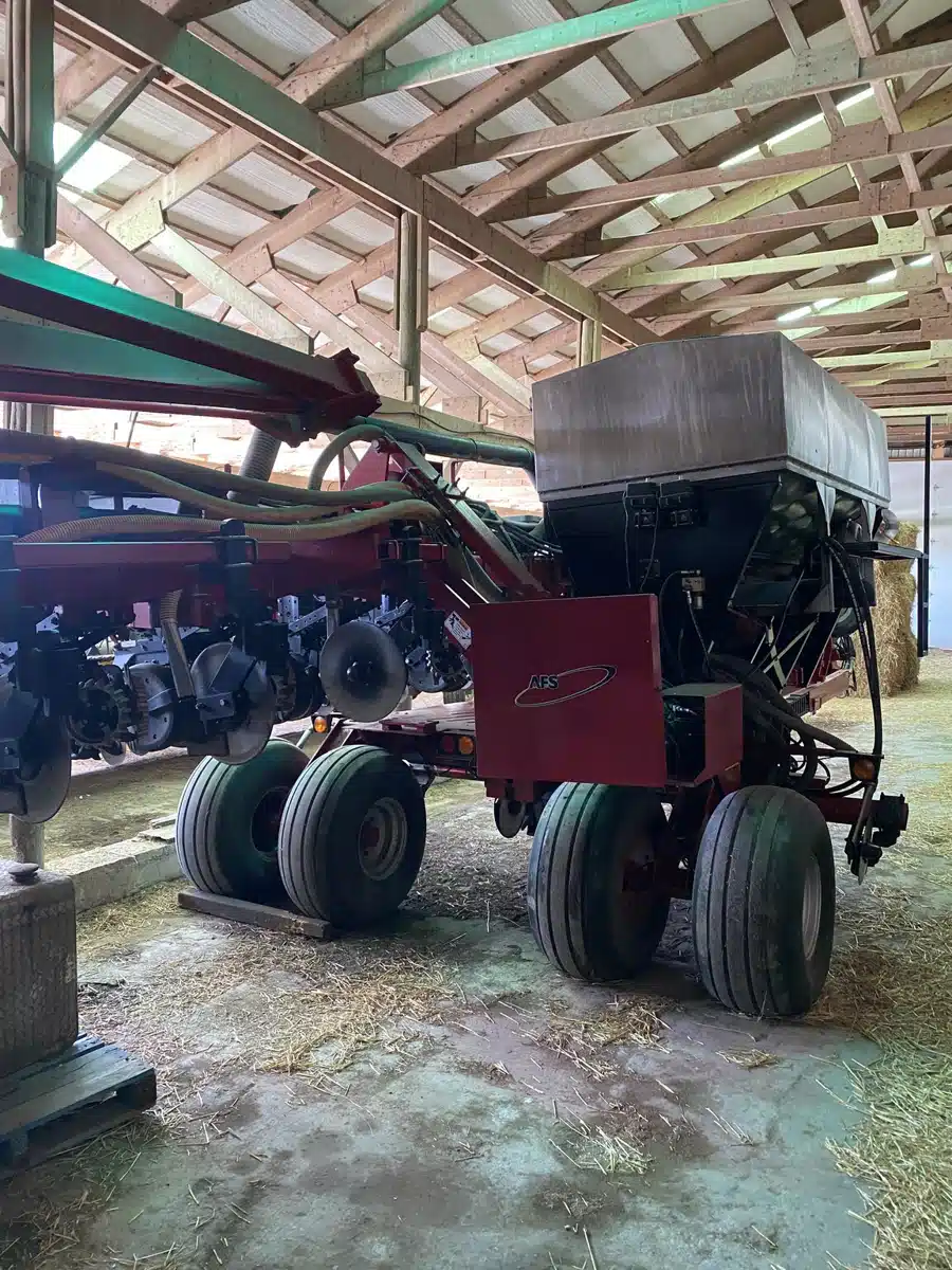 Gallery image 2 for Used 2004 Case IH 1200 Planter