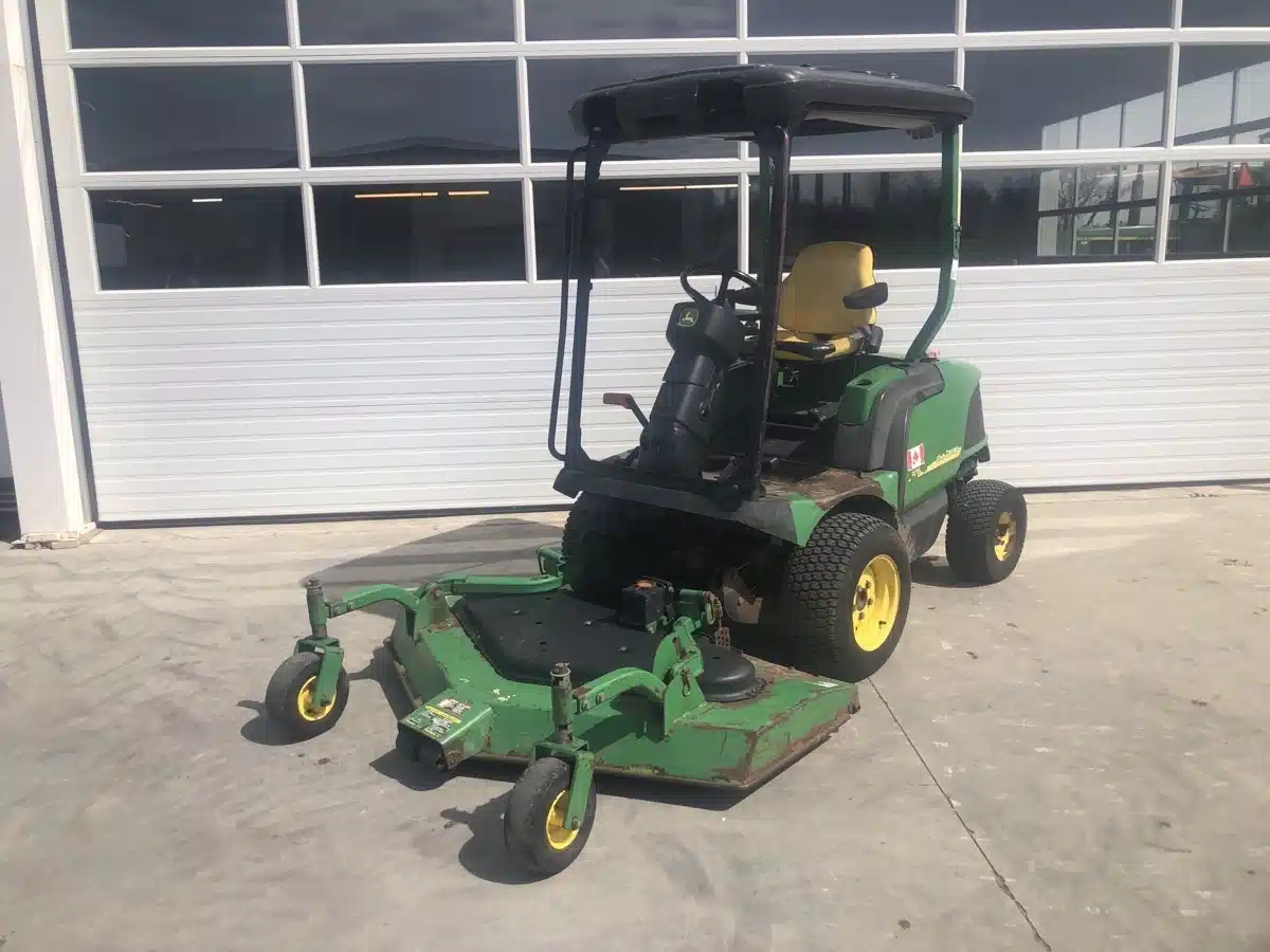 Gallery image 1 for Used 2004 John Deere 1435 Mower - Front Deck
