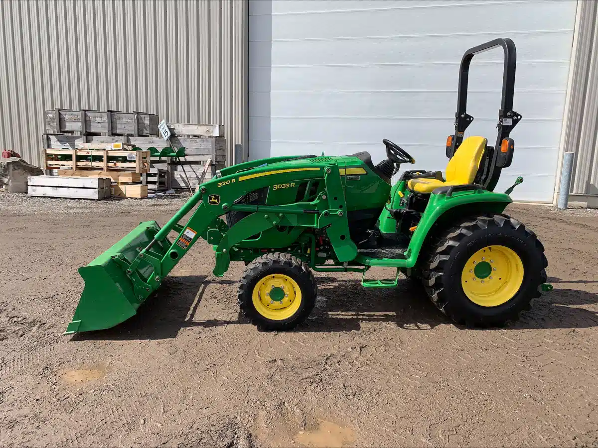 Gallery image 1 for Used 2018 John Deere 3033R Tractor