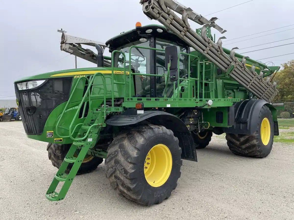 Gallery image 2 for 2021 John Deere F4365 Floater