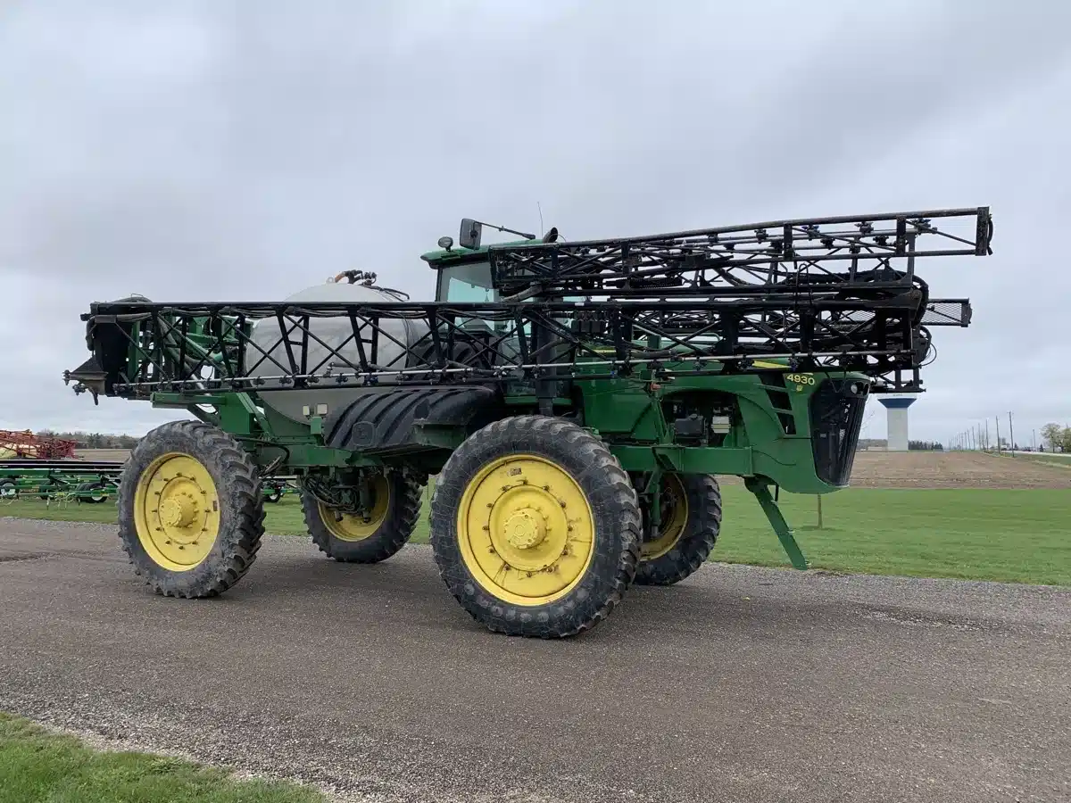 Gallery image 1 for Used 2009 John Deere 4930 Sprayer - Self Propelled