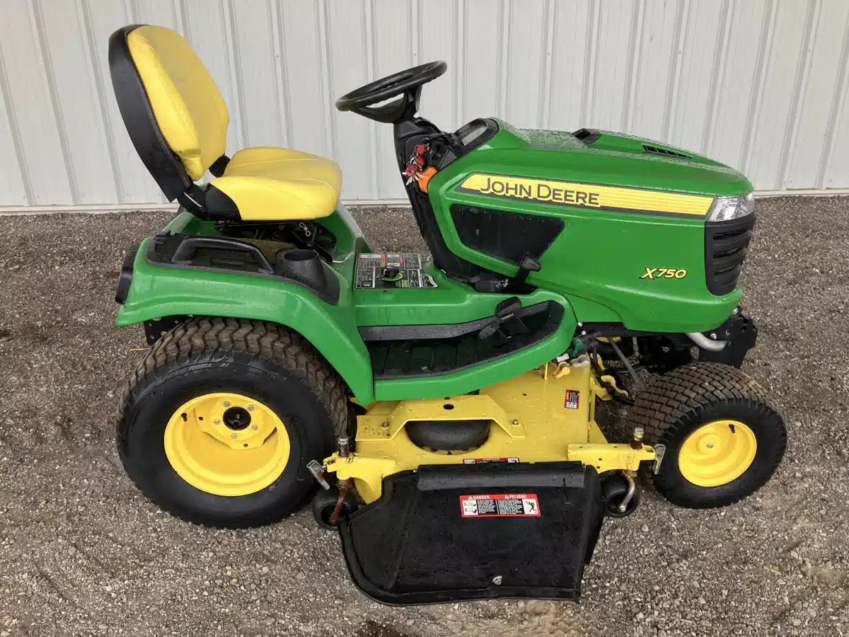 Gallery image 2 for Used 2013 John Deere X750 Lawn Tractor