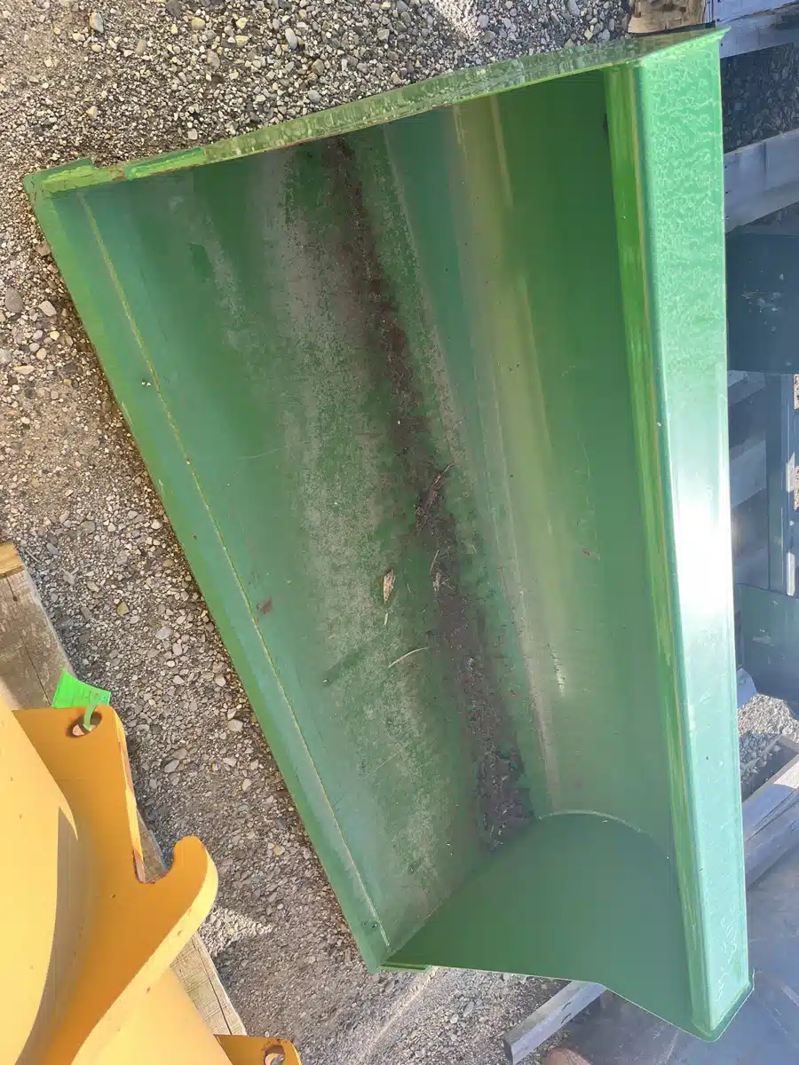 Gallery image 2 for 2022 John Deere BW15937 Tractor