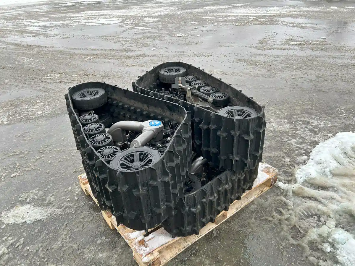 Gallery image 1 for Used 2023 John Deere LP74735 Miscellaneous