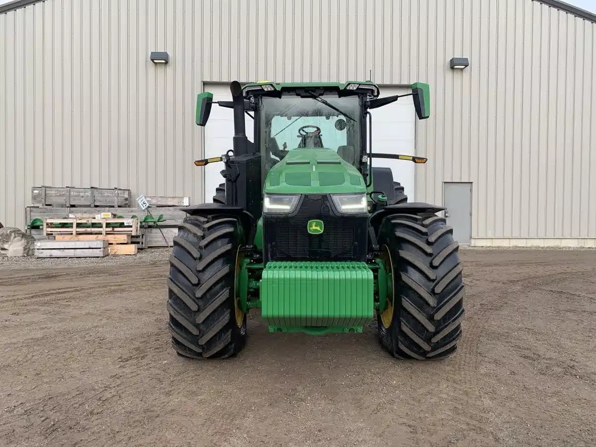 Gallery image 2 for Used 2022 John Deere 8R 310 Tractor