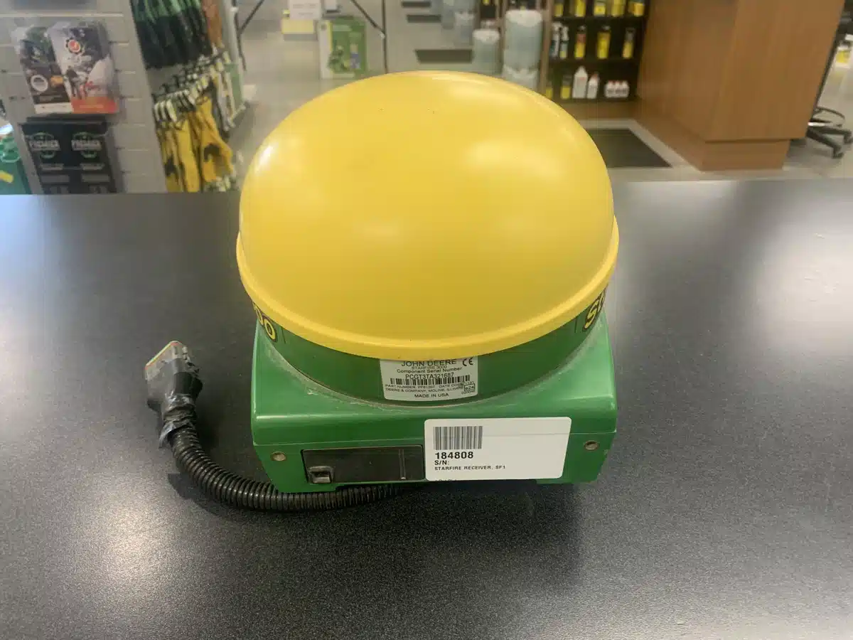 Gallery image 1 for Used John Deere STARFIRE 3000 Guidance System