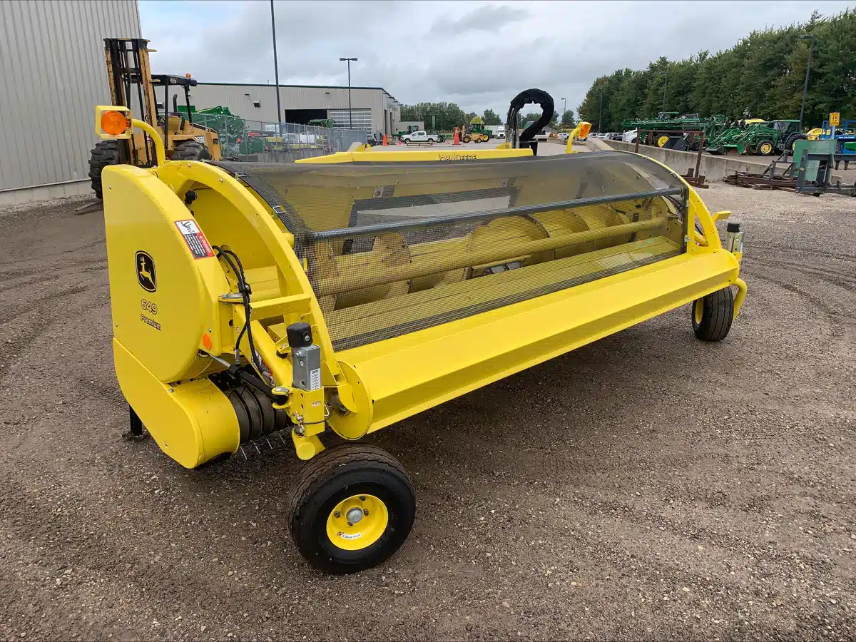 Gallery image 2 for Used 2023 John Deere 649 Header - Pickup