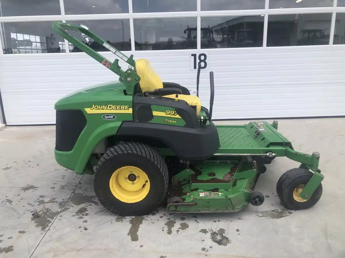 Gallery image 1 for Used 2007 John Deere 997 Mower - Zero Turn