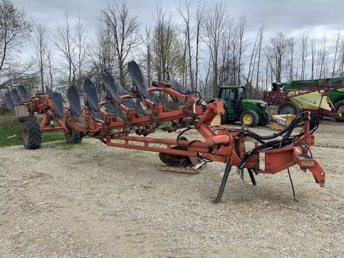 Gallery image 2 for Used 2012 Gregoire-Besson SPERWTZ8 Plow