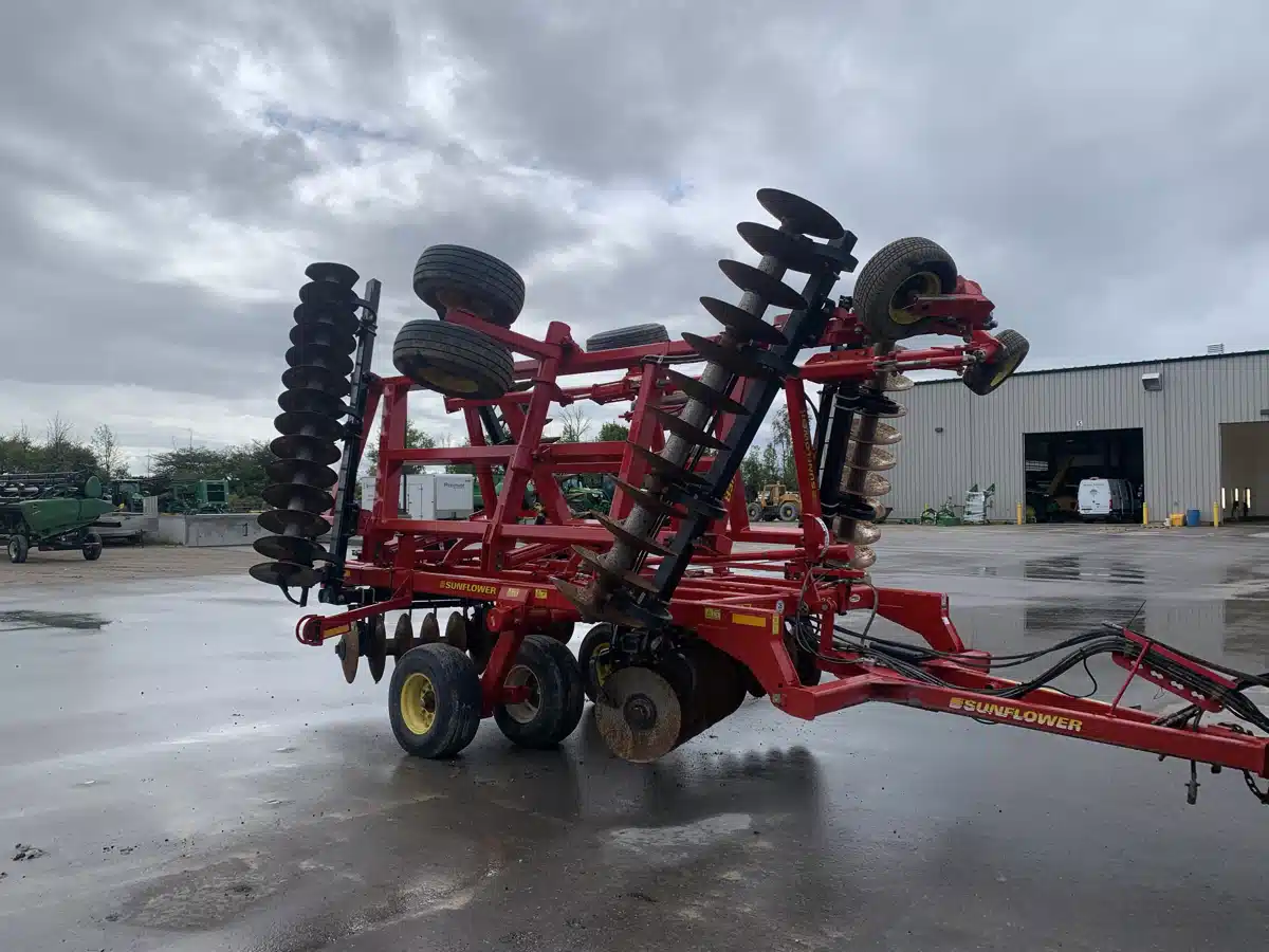 Gallery image 2 for Used 2014 Sunflower 1436 Disc