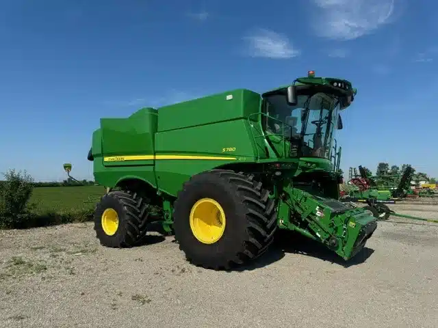 Gallery image 1 for Used 2020 John Deere S780 Combine