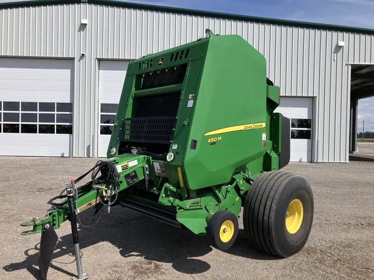 Gallery image 1 for 2022 John Deere 450M Round Baler