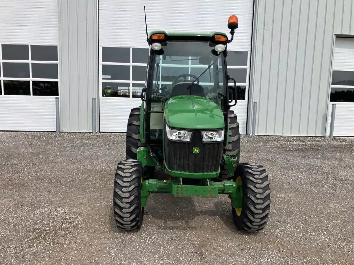 Gallery image 2 for Used 2019 John Deere 4052R Tractor