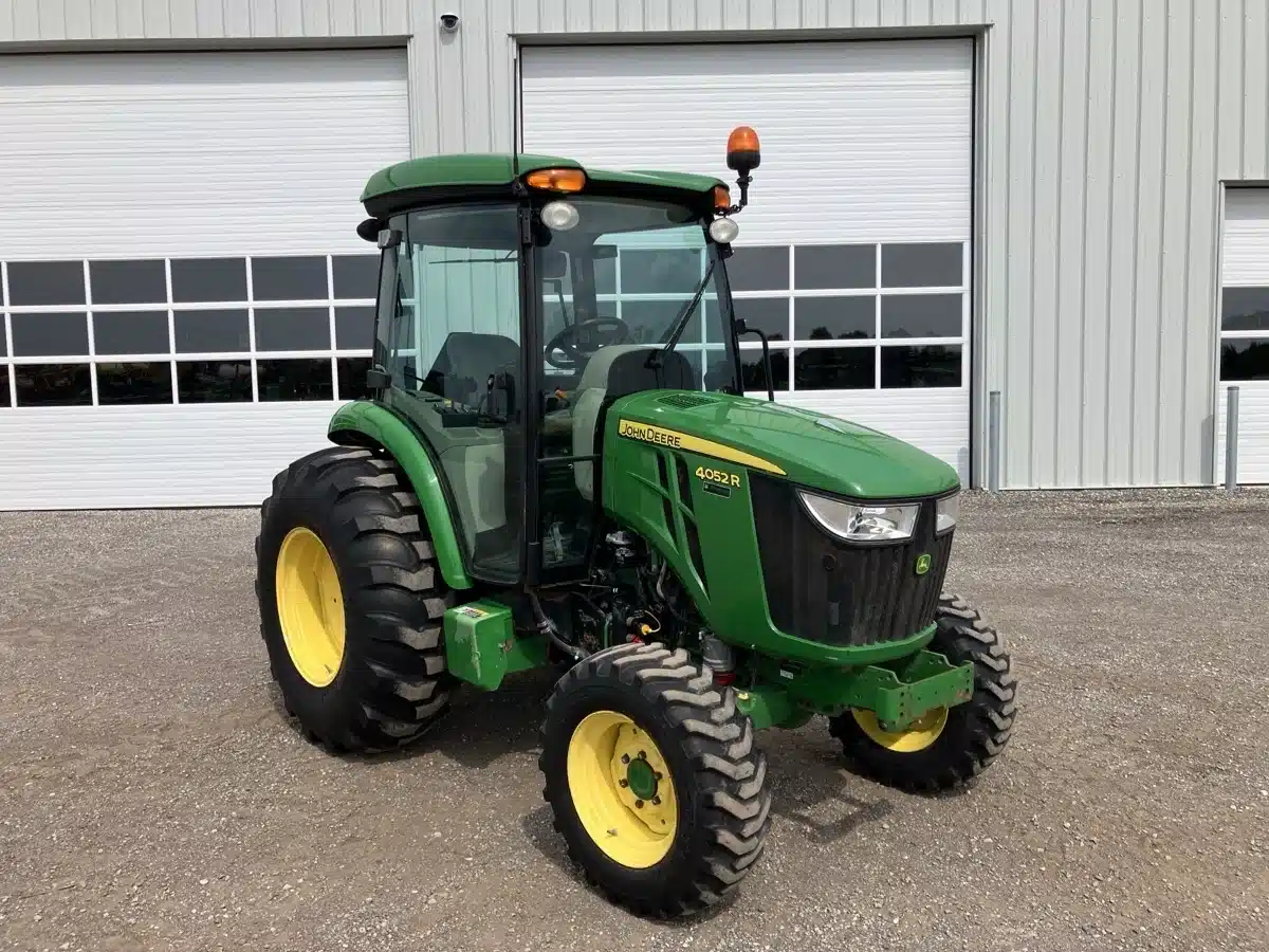 Gallery image 1 for Used 2019 John Deere 4052R Tractor