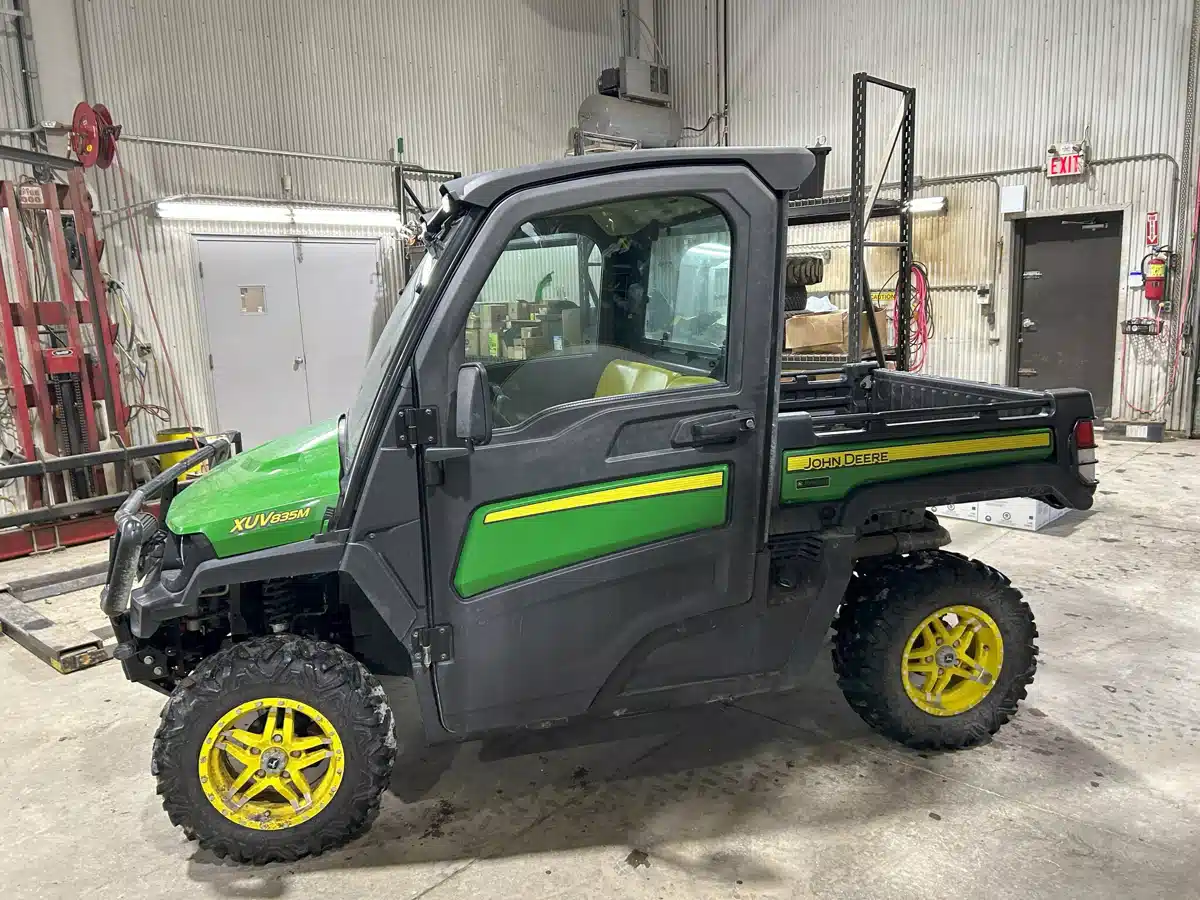 Gallery image 1 for 2020 John Deere XUV 835M Utility Vehicle