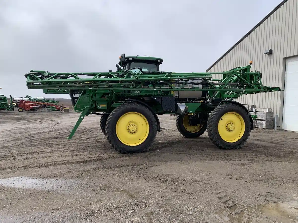 Gallery image 1 for Used 2020 John Deere R4030 Sprayer - Self Propelled