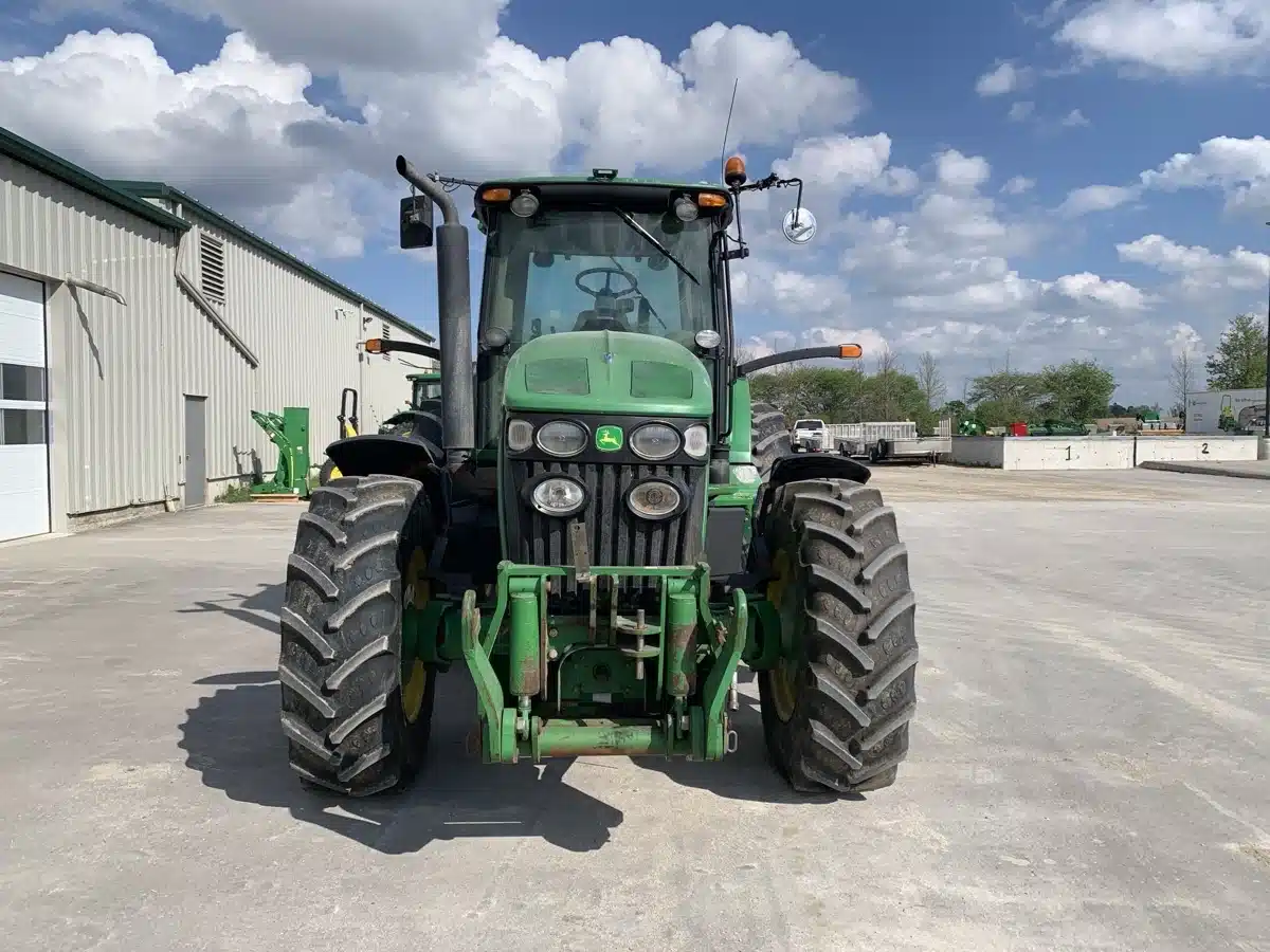 Gallery image 2 for Used 2009 John Deere 7930 Tractor