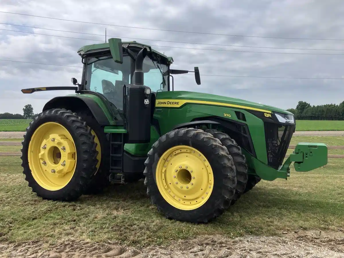 Gallery image 1 for Used 2020 John Deere 8R 370 Tractor