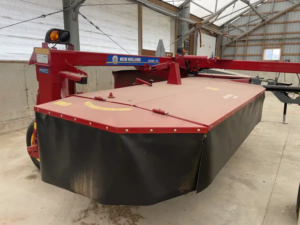 Gallery image 1 for 2022 New Holland DISCBINE 210 Disc Mower Conditioner
