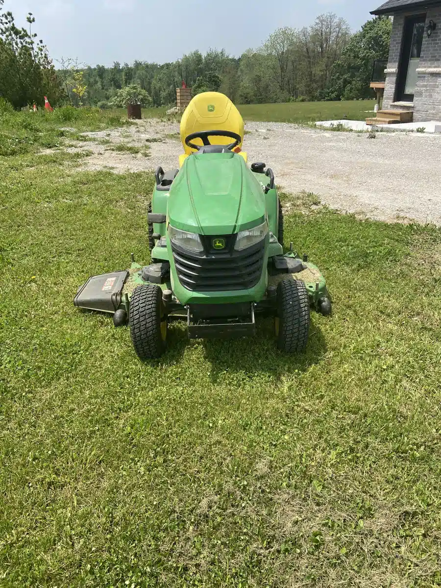 Gallery image 1 for Used 2023 John Deere X580 Lawn Tractor