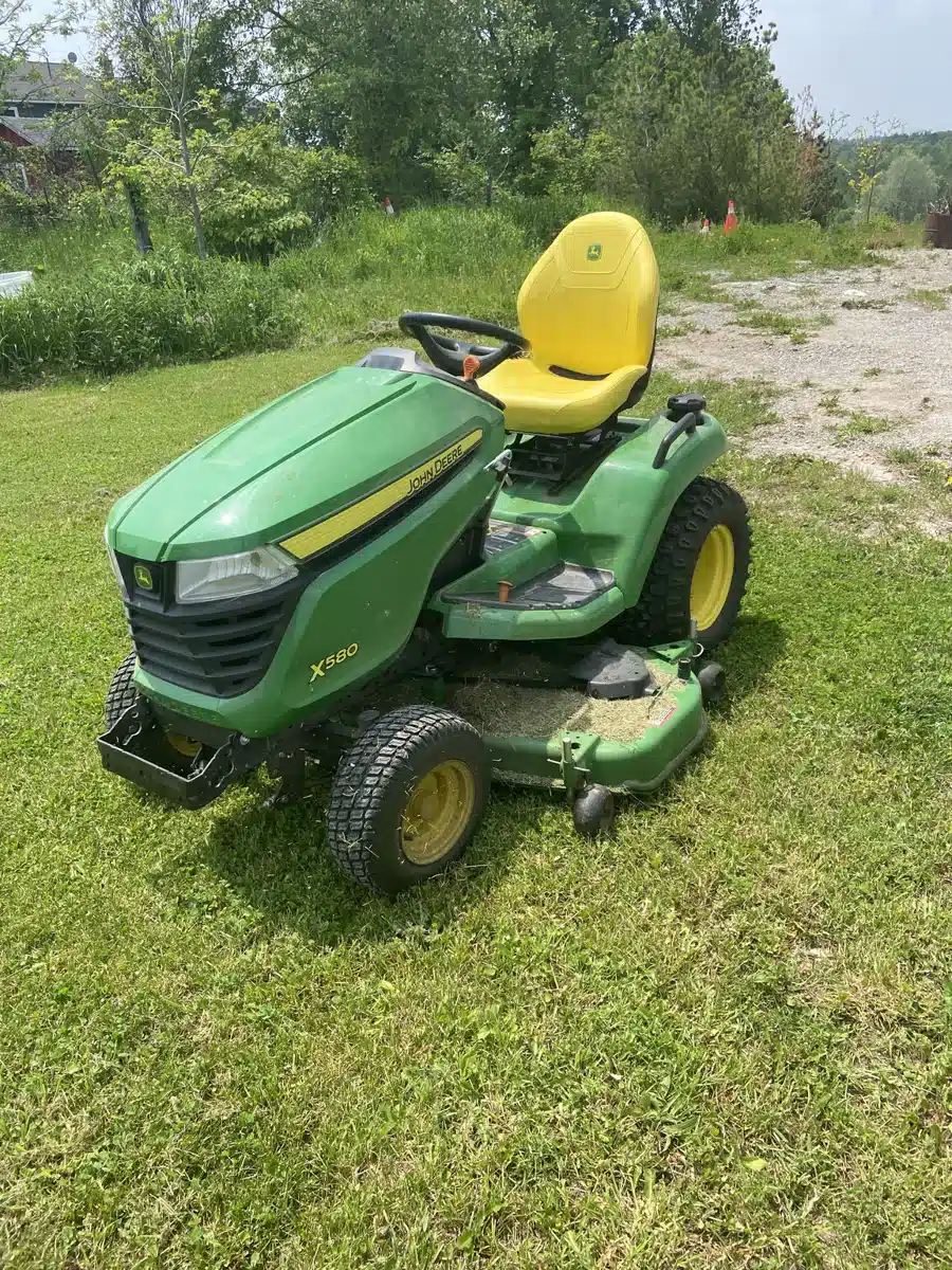 Gallery image 2 for Used 2023 John Deere X580 Lawn Tractor