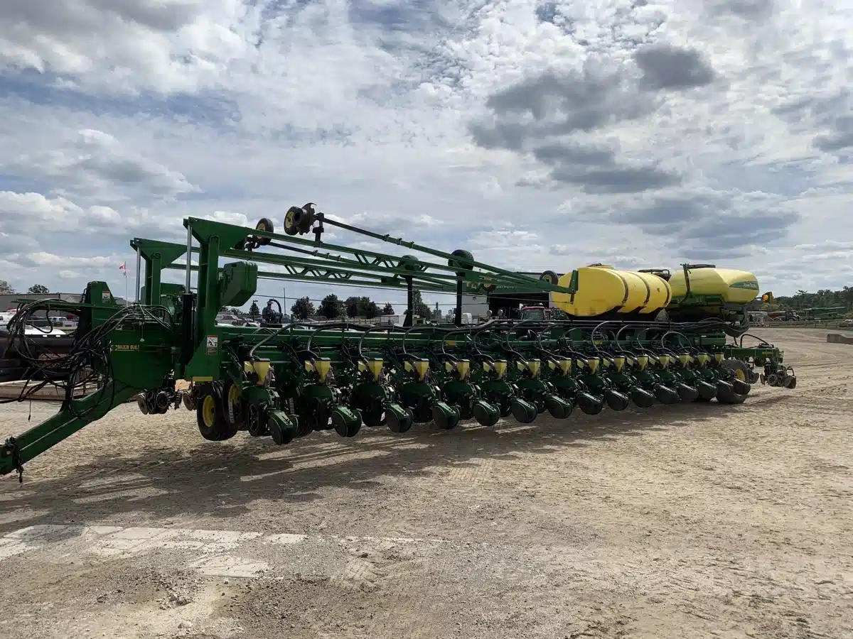 Gallery image 1 for Used 2014 John Deere DB90 Planter