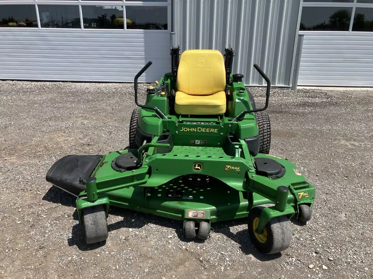 Gallery image 1 for Used 2008 John Deere Z830A Mower - Zero Turn
