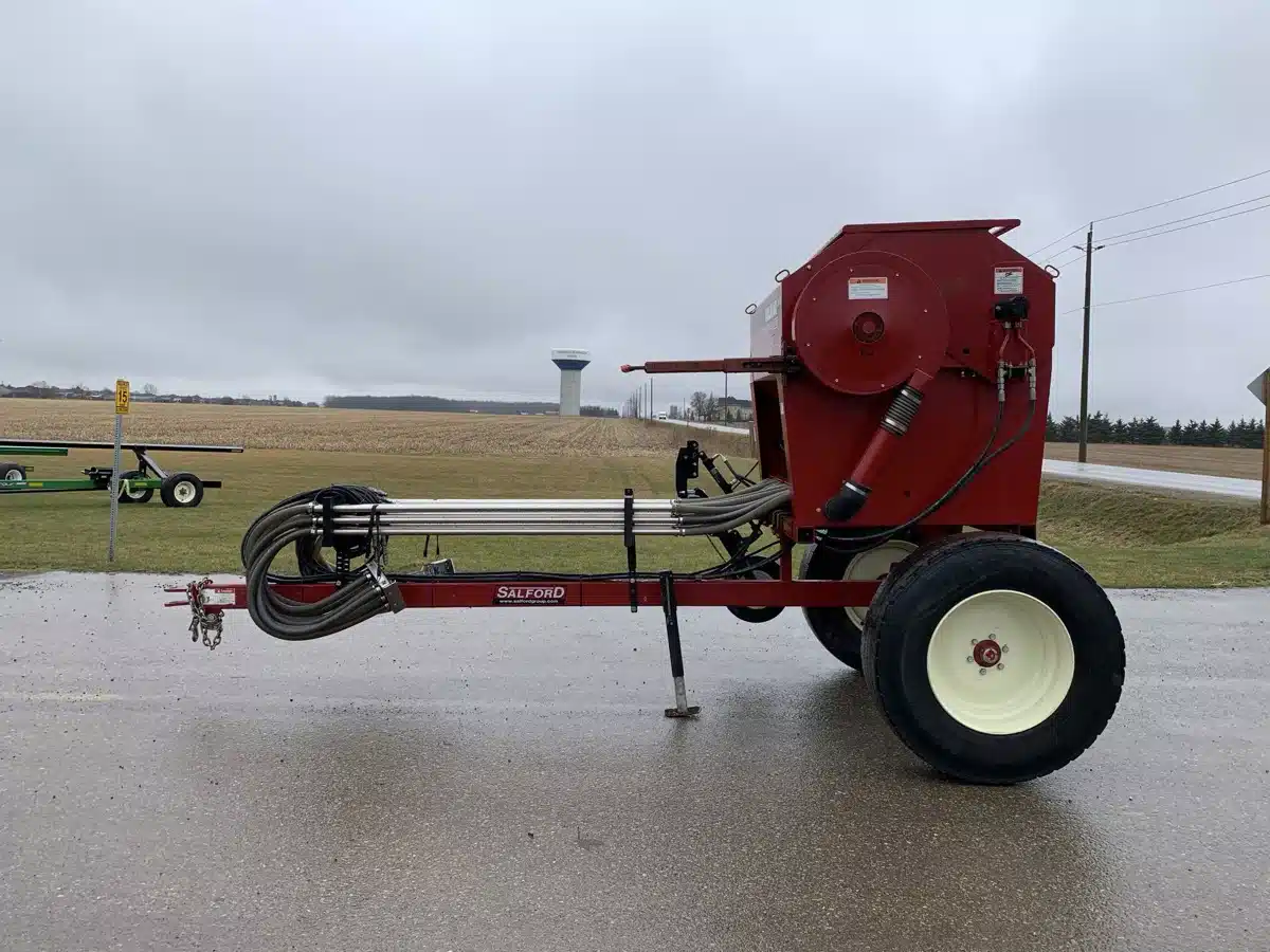 Gallery image 1 for Used Valmar 2455 Anhydrous Applicator