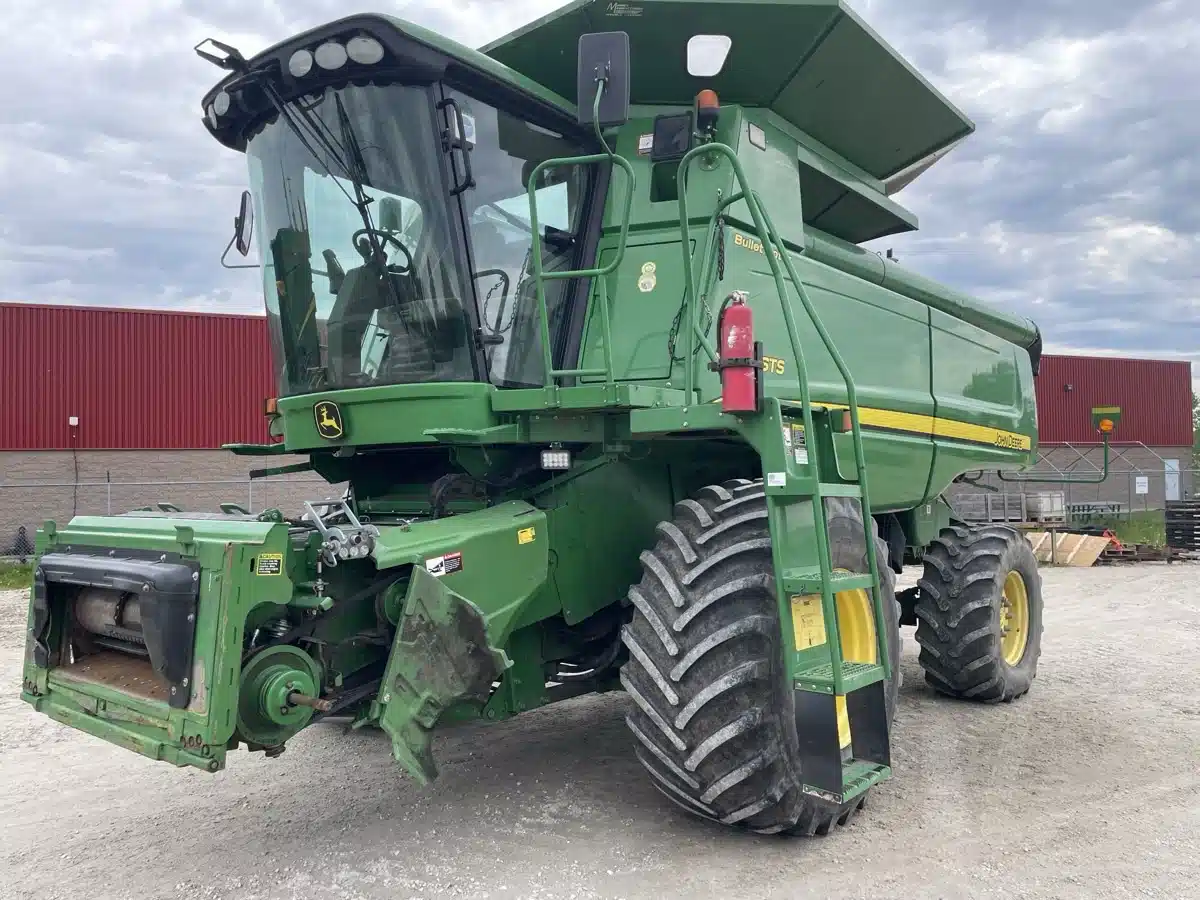 Gallery image 1 for Used 2010 John Deere 9570 STS Combine