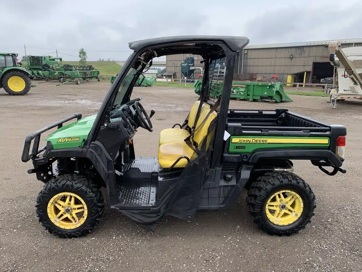 Gallery image 1 for Used 2019 John Deere XUV 835M Utility Vehicle