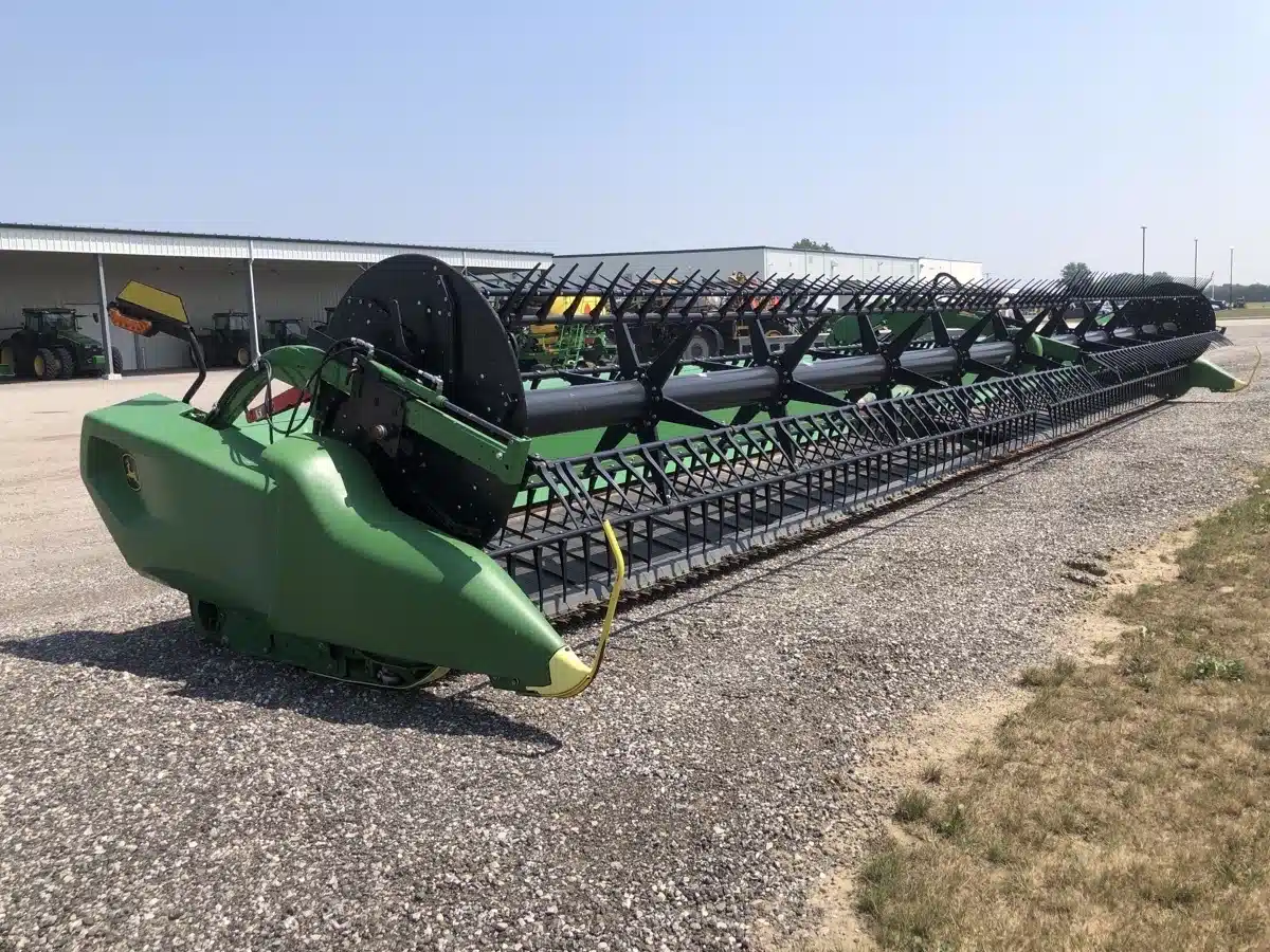 Gallery image 1 for Used 2022 John Deere HD45F Header - Flex