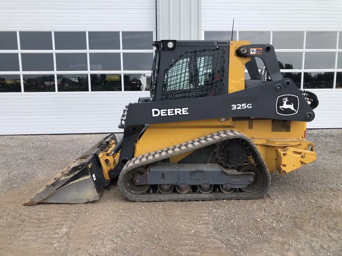 Gallery image 2 for Used 2022 John Deere 325G Track Loader