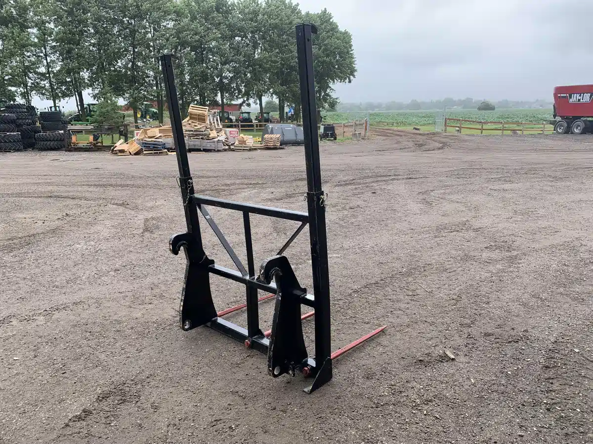 Gallery image 2 for Used 2023 Horst Welding TE55039VOL50 Bale Spear