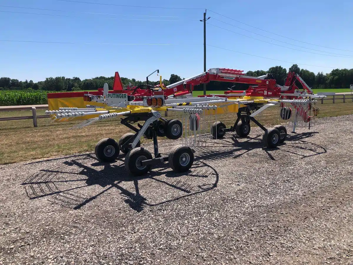 Gallery image 2 for Used 2023 Pottinger TOP 632A Rake