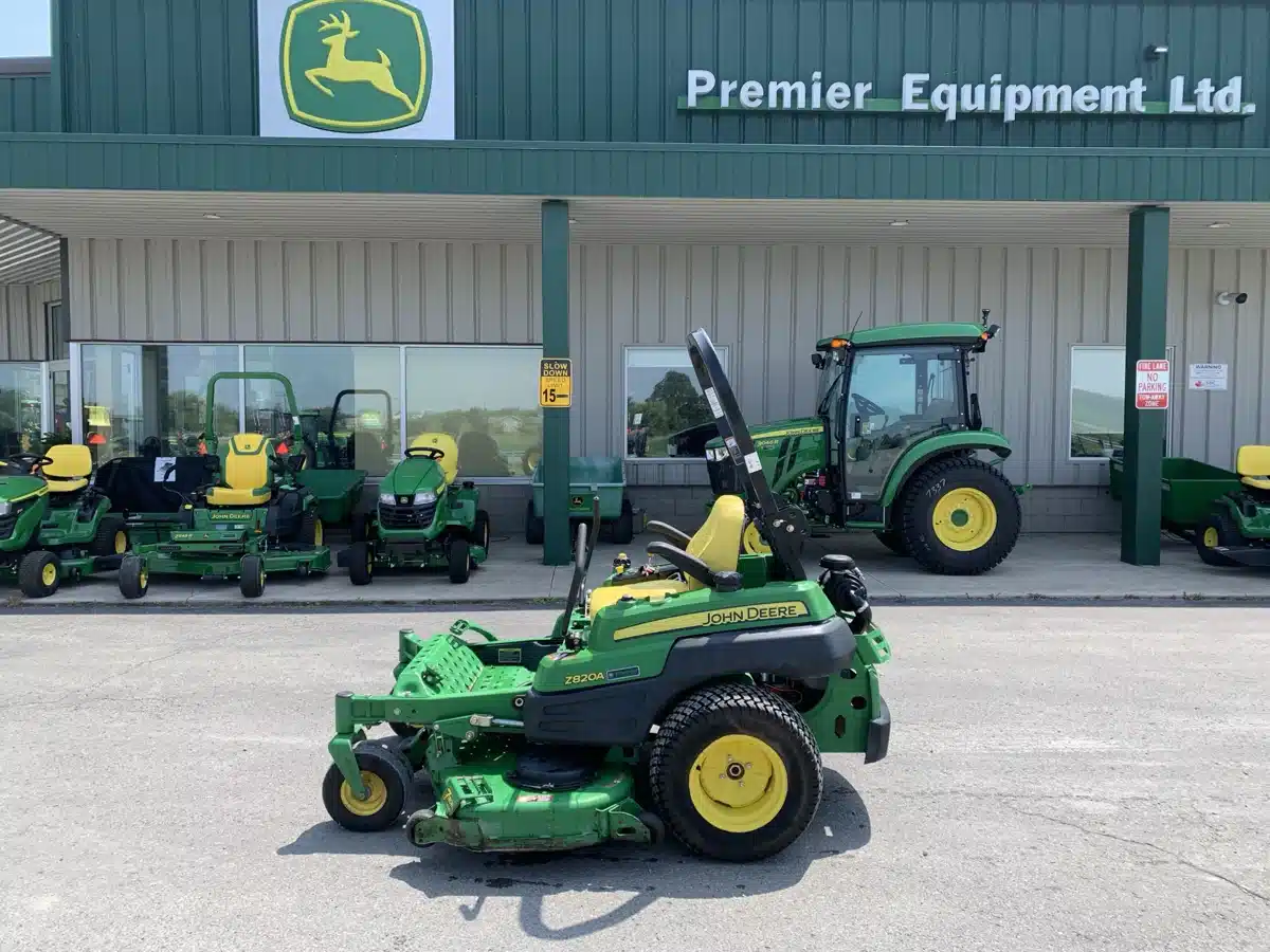 Gallery image 1 for Used 2009 John Deere Z820A Mower - Zero Turn