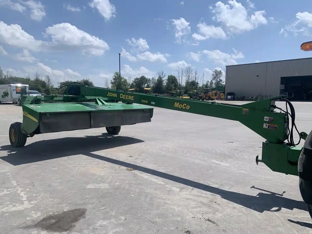 Gallery image 2 for Used 2002 John Deere 946 Disc Mower Conditioner