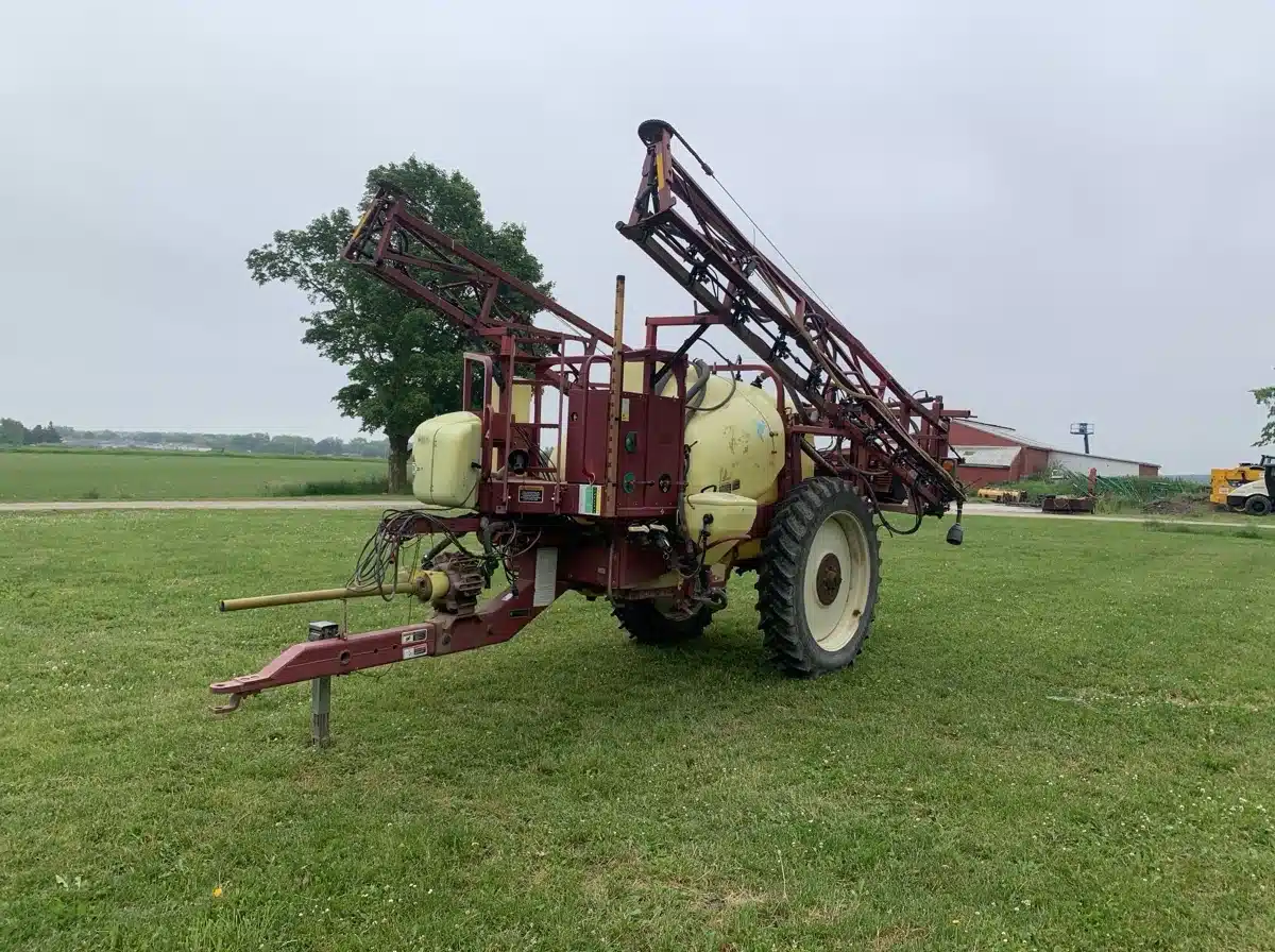 Gallery image 2 for Used 2005 Hardi COMMANDER 750 Sprayer - Pull Type