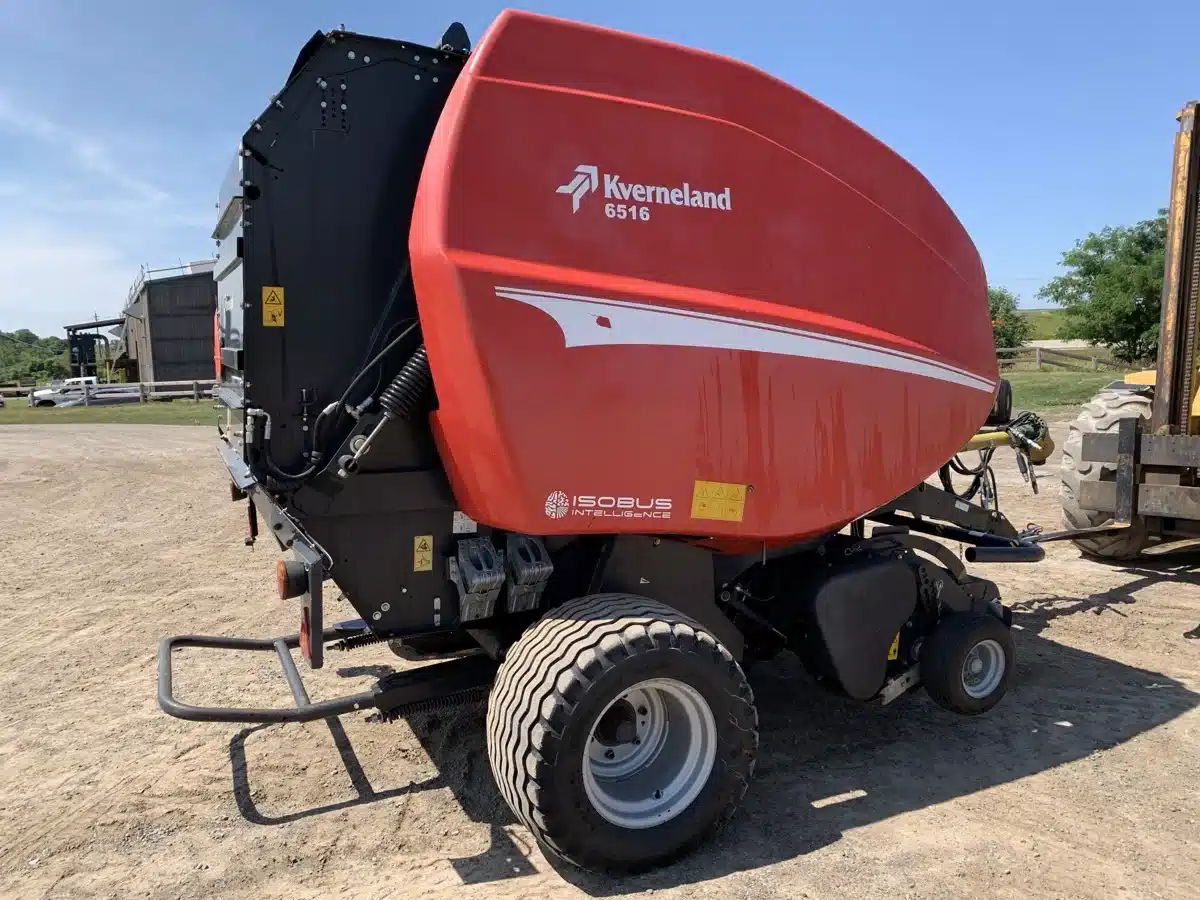 Gallery image 1 for 2013 Kverneland 6516 SuperCut-14 Round Baler