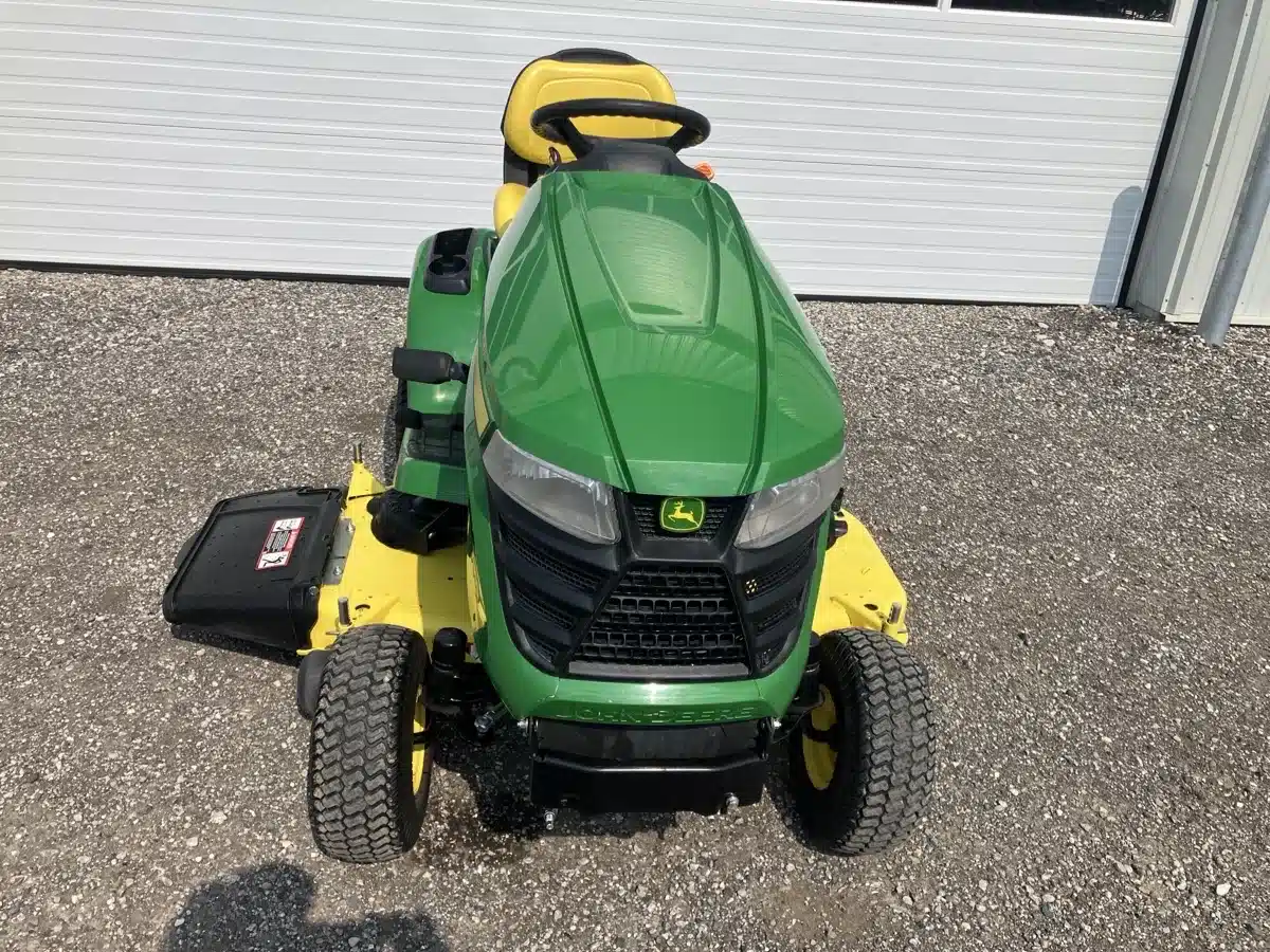Gallery image 1 for Used 2020 John Deere X350 Lawn Tractor