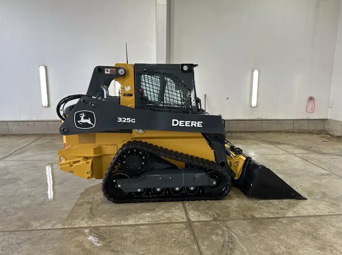 Gallery image 2 for Used 2025 John Deere 325G Track Loader