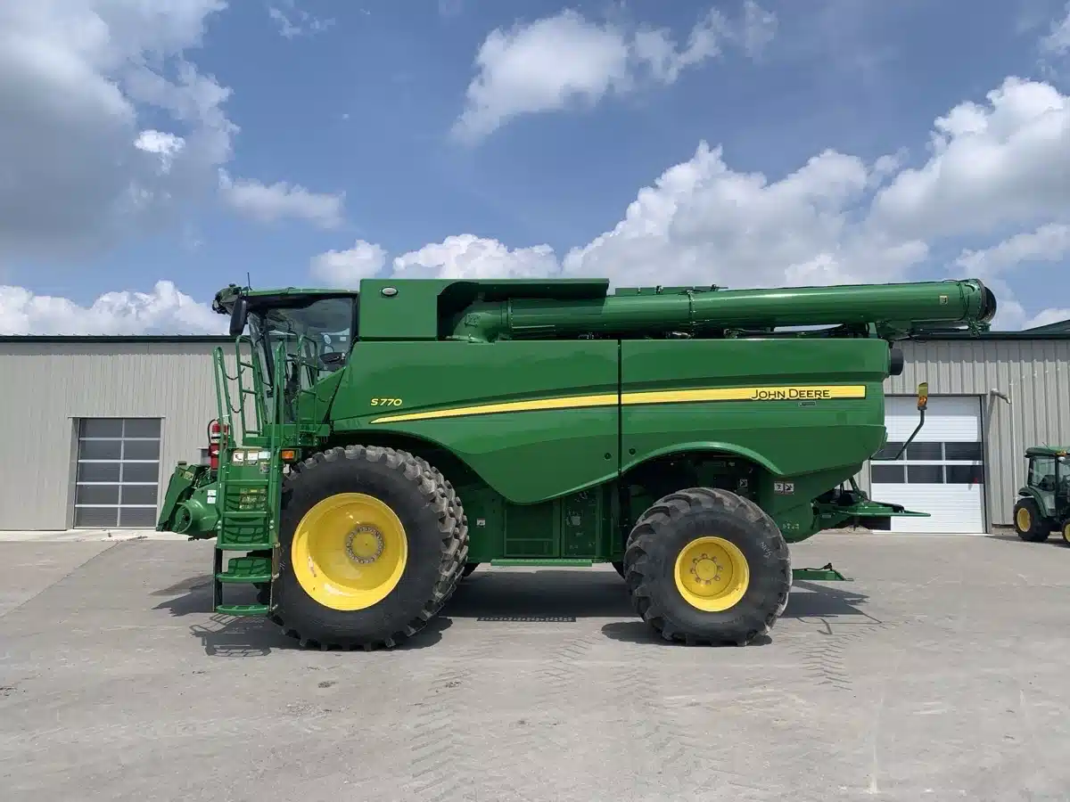 Gallery image 1 for Used 2024 John Deere S770 Combine