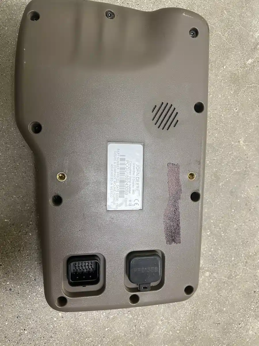 Gallery image 2 for Used John Deere GU18 Guidance System